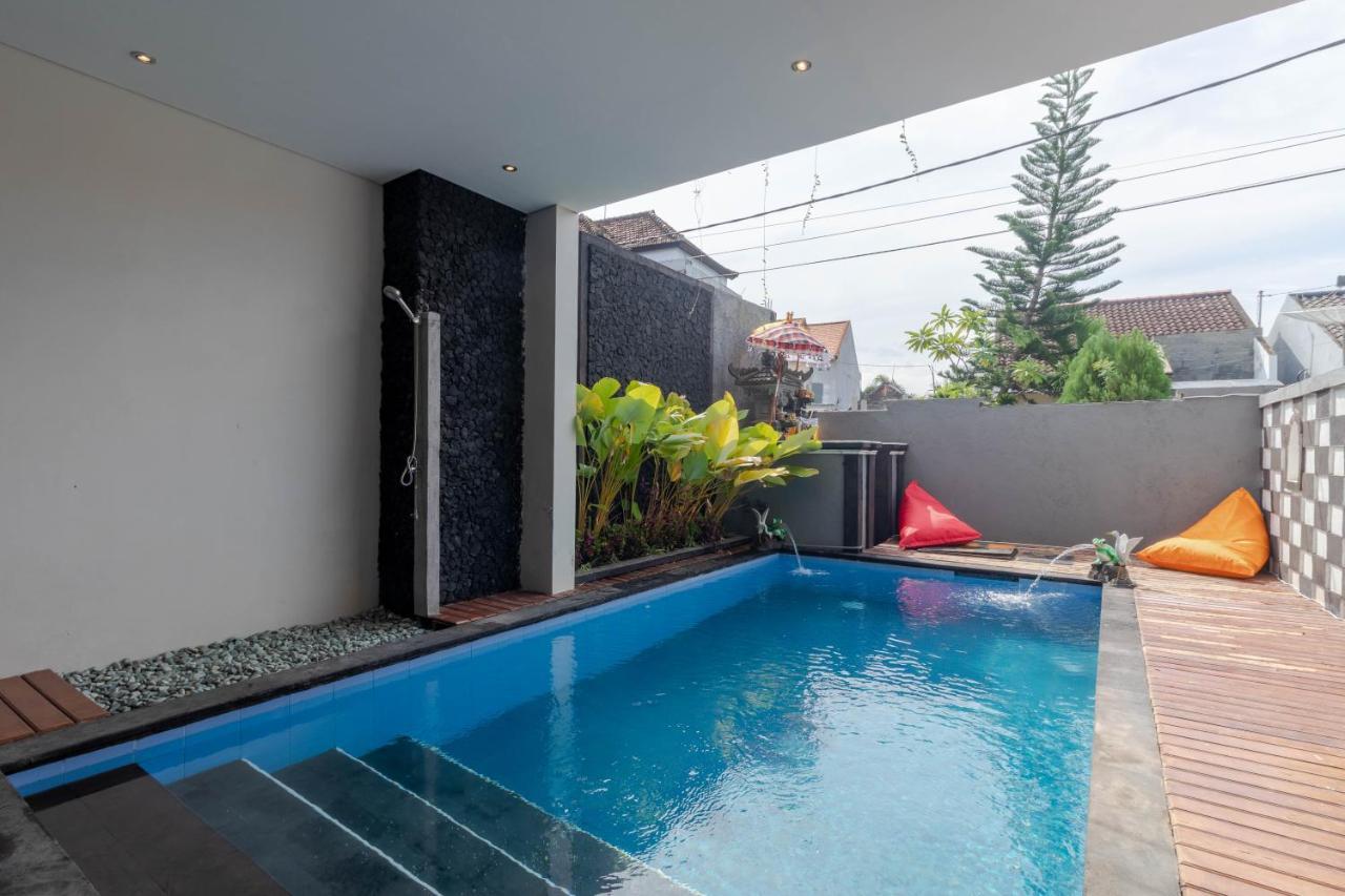 Josh Guest House Singaraja Extérieur photo