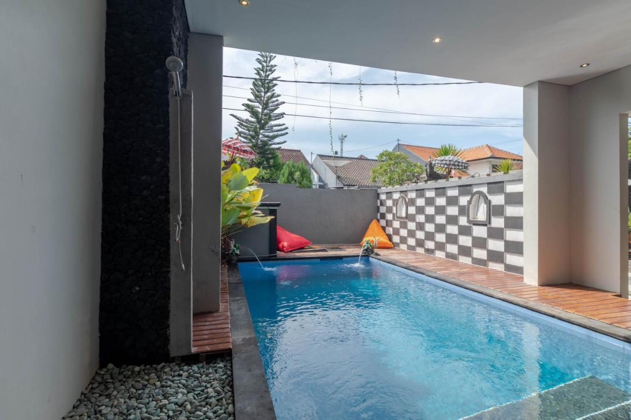 Josh Guest House Singaraja Extérieur photo