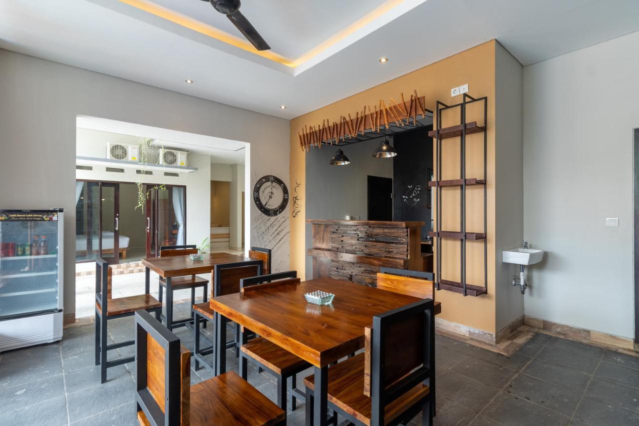 Josh Guest House Singaraja Extérieur photo